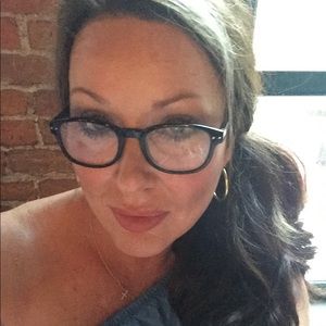 Meet your Posher, Renee